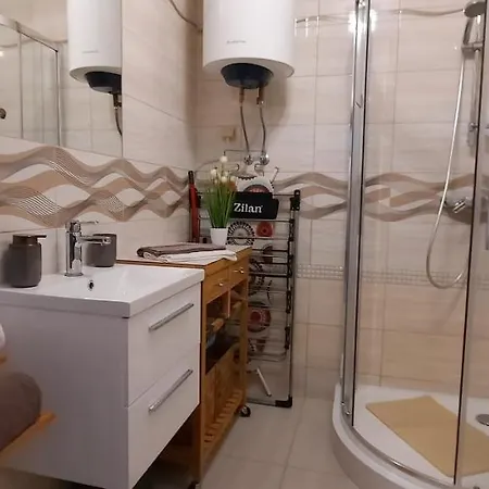 Nad Dolina Z Tarasem I Jacuzzi Apartment