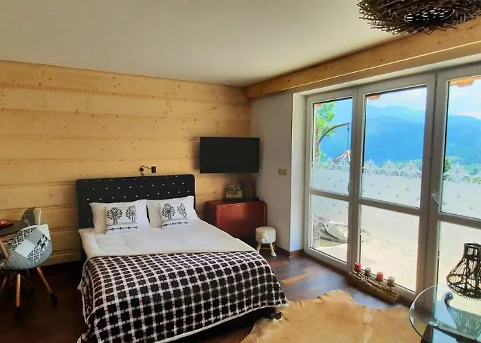 Nad Dolina Z Tarasem I Jacuzzi * 考斯赛力克